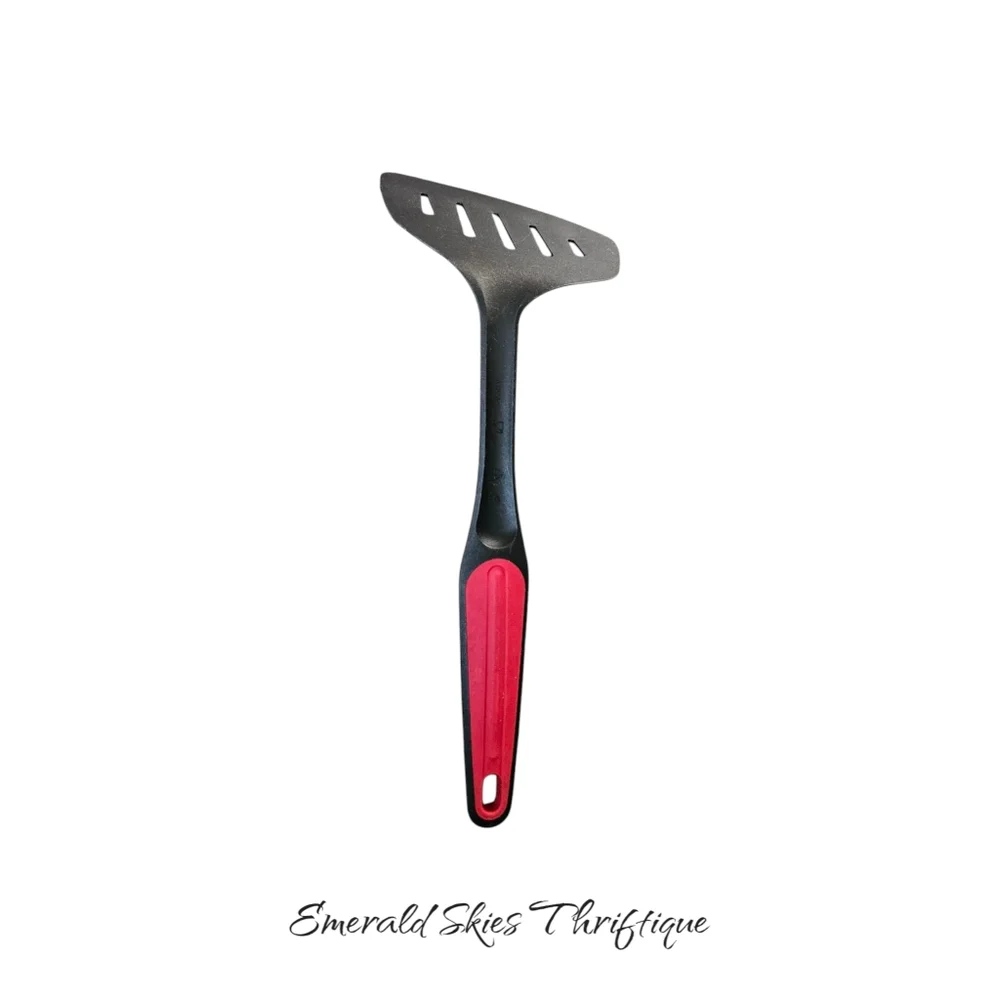 Tupperware Black Nylon Angled Extra Wide Spatula